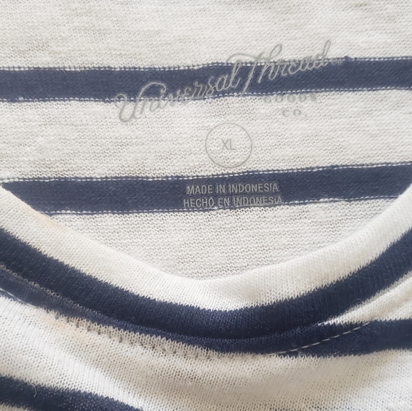 Universal Thread Womens Linen Striped Tee XL - Picture 4 of 5